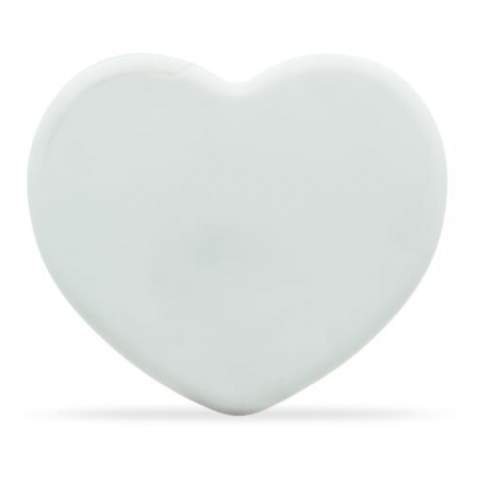 Peppermint box in the shape of a heart. In transparent red or white hardcolour. Circa seven grams of sugerfree peppermints. Available for full-colour digital print. Product safety directive on every tin.