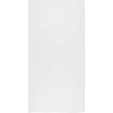 La serviette de sport Althea est fabriquée en polyester de 140 g/m², offrant un séchage rapide et une surface absorbante, essentielle pour essuyer la sueur lors d'entraînements intenses ou d'activités de plein air. Avec ses dimensions généreuses de 50 x 100 cm, cette serviette offre une grande polyvalence, parfaite pour les exercices de fitness et les aventures en plein air. 