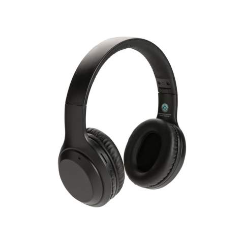 Casque sans fil pliable en ABS recyclé certifié RCS. RCS (Recycled Claim Standard) est une norme permettant la traçabilitié des matèriaux recyclés tout au long de la chaîne d'approvisionnement. Contenu recyclé total : 65% sur la base du poids total de l'article. BT 5.0 pour une connexion ultra fluide et une distance de fonctionnement jusqu'à 10 mètres. La conception supra-auriculaire des écouteurs permet une expérience sonore parfaite. Batterie 200 mAh pour une autonomie de lecture jusqu'à 6 heures et se recharge en 1,5 heures. Avec micro et fonction pick-up. Article et accessoires sans PVC. Câble de charge en matériau TPE recyclé sans PVC inclus.<br /><br />HasBluetooth: True<br />PVC free: true