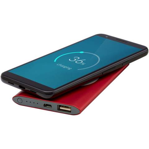 4000mAh power bank with aluminium housing. Supports 5W wireless charging and also comes with Micro USB output to enable charging by cable. With the 4000 mAh lithium polymer battery it can fully charge a smartphone. Power indicator that shows energy level at all times. Micro USB port-in: 5V/2A Output: 5V/2A. Wireless output 5W. Including PVC free TPE plastic charging cable. Delivered in a standard gift box.