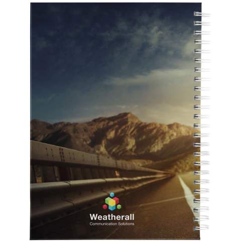 De Desk-Mate® A5 agenda met harde cover en ongedateerd papier van 80 g/m2 biedt flexibiliteit en personalisatie in een handig, draagbaar formaat. Omdat er geen voorgedrukte datums zijn, kun je op elk moment beginnen met plannen en elke pagina aanpassen aan jouw schema. Deze A5 agenda is ideaal voor wie op zoek is naar een tijdloze en aanpasbare manier om georganiseerd te blijven en waarin je op eigen tempo dagelijkse gedachten, doelen of afspraken kunt noteren. Ontwerpen voor dagboeksjablonen beschikbaar in het Engels, Frans, Duits, Spaans, Italiaans, Pools en Nederlands.
