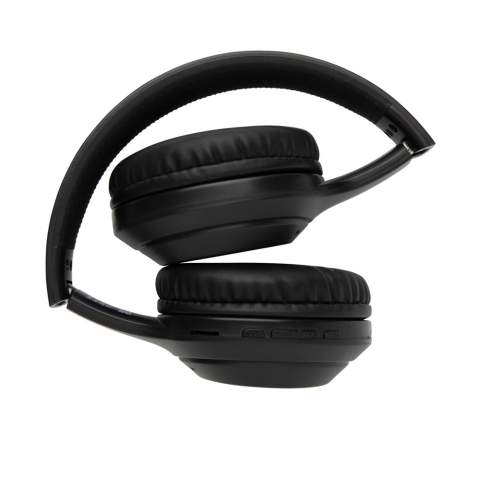 Casque sans fil pliable en ABS recyclé certifié RCS. RCS (Recycled Claim Standard) est une norme permettant la traçabilitié des matèriaux recyclés tout au long de la chaîne d'approvisionnement. Contenu recyclé total : 65% sur la base du poids total de l'article. BT 5.0 pour une connexion ultra fluide et une distance de fonctionnement jusqu'à 10 mètres. La conception supra-auriculaire des écouteurs permet une expérience sonore parfaite. Batterie 200 mAh pour une autonomie de lecture jusqu'à 6 heures et se recharge en 1,5 heures. Avec micro et fonction pick-up. Article et accessoires sans PVC. Câble de charge en matériau TPE recyclé sans PVC inclus.<br /><br />HasBluetooth: True<br />PVC free: true