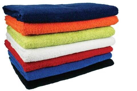 Treat yourself to the pampering feel of these first class bath towels. Durable, luxurious, super absorbent and extra soft: exactly what you deserve after a nice, hot shower. Made of ringspun and therefore even softer and more durable than “open end”-yarn towels. Very high quality. With a border of 6 cm. Embroideries and imprints only on request.