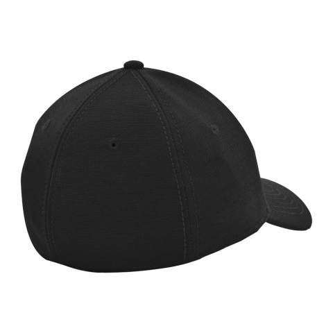 Ontdek de ultieme combinatie van stijl en comfort met de E-Flex cap. Deze cap, gemaakt van een hoogwaardige mix van 95% polyester en 5% spandex, biedt een ongeëvenaarde pasvorm en langduring draagcomfort. Dankzij het elastische sluitingsmechanisme, past deze cap zich eenvoudig aan elke hoofdmaat aan. De verfijnde kleuren en zes panelen geven een klassieke uitstaling. Deze cap is jouw ideale accessoire, perfect voor een casual dag of een actief avontuur. 
 
