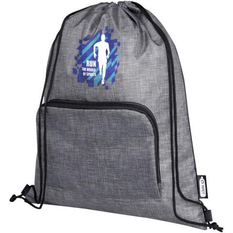 Le sac pliable recyclé Ash avec cordon de serrage dispose d'un compartiment principal avec fermeture à cordon et d'une poche frontale zippée dans laquelle le sac peut facilement se replier pour un transport et un rangement faciles. 