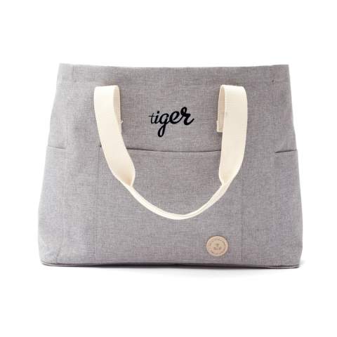 This stylish beach bag will definetly come in handy during your next trip to the beach. The bag is prepared with double handles and produced in a melange fabric accompanied with PU details which makes it as fancy as a normal bag.