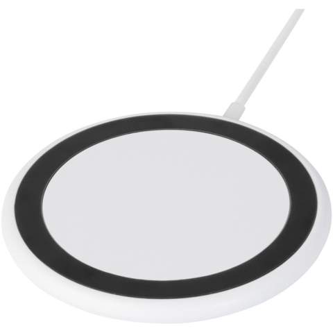 Kabelloses, magnetisches Ladepad, das an der Rückseite des Telefons (iPhone 12/iPhone 12 Pro /iPhone 12 Pro MAX) befestigt werden kann, um das Gerät aufzuladen. Das kabellose 10 W Ladegerät ist mit allen Qi Geräten (iPhone 8 oder höher und Android Geräte, die kabelloses Laden unterstützen) kompatibel, und für andere Telefone kann es als normales kabelloses Ladepad verwendet werden. Wird mit einem zusätzlichen Metallring mit doppelseitigem Klebeband geliefert, um den Artikel mit jedem anderen Smartphone mit kabelloser Ladefunktion kompatibel zu machen. Lieferung in Geschenkbox mit Bedienungsanleitung.