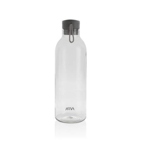 De Atik-fles is uitstekend als je waarde hecht aan een lichtgewicht en een minimalistisch ontwerp. Ideaal om onderweg te hydrateren. De body van de fles is gemaakt van 100% RCS-gecertificeerd RPET en gerecycled PP. RCS-certificering zorgt voor een volledig gecertificeerde toeleveringsketen van de gerecyclede materialen. Alleen met de hand afwassen. Dit product is alleen voor koude dranken. Totaal gerecycled materiaal: 86% op basis van het totale gewicht van het item. BPA-vrij. Capaciteit 1000ml. Inclusief FSC®-gecertificeerde kraftverpakking. Hergebruik de doos in een telefoonhouder, potloodhouder of bloempot!