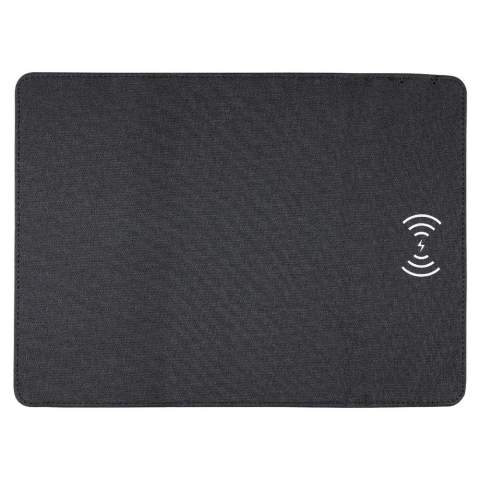 Dieses stoffüberzogende Mousepad besitzt eine integrierte kabelloses Ladestation und eine großen Druckbereich. Das Industriedesign verleiht dem Mousepad einen angesagten Look. Einzeln verpackt in einer Geschenkbox.