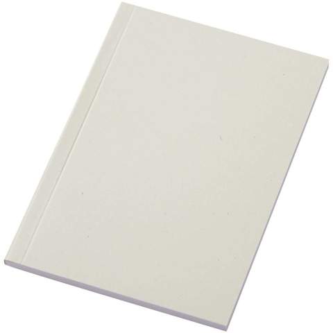 Le cahier Novella Austen recyclé au format A6 à couverture souple est un article de papeterie polyvalent parfait pour offrir en cadeau. Le cahier contient 50 feuilles de papier recyclé de 80 g/m². Les feuilles sont unies (standard), pour l’ajout de dessins, de lignes, de carrés ou de dessins personnalisés. La couverture, en carton de 285 g/m², est disponible dans toute une gamme de couleurs. Pour un effet vraiment spectaculaire, vous pouvez également ajouter une impression en couleur sur l’ensemble de la couverture (recto, verso, dos). Fabriqué au Royaume-Uni.