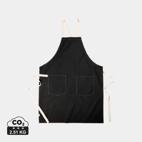 Apron made from 70% certified recycled cotton from suppliers' cotton waste. Fibres that are usually considered unusable have, with the appropriate manufacturing process, achieved the desired properties. This apron is extra wide to provide maximum protection. Two large front pockets and a loop for hanging utensils or a tea towel.