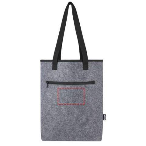 Stylish cooler tote bag made of high quality soft and durable GRS certified recycled felt. Large main compartment lined with food safe aluminium insulation and hook & loop topside closing, keeping beverages, refreshments and frozen products cool and shielded from outside influences for a longer period of time. With long, woven, cotton handles (30 x2.5 cm), an extra wide bottom and a zippered front pocket. Whether going to the beach, doing groceries, or just enjoy a day outside with friends and family, this bag’s got you covered.