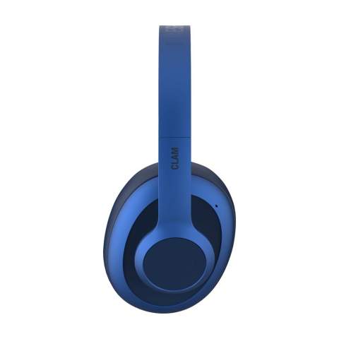 Le son du Clam Ace est corsé, avec des basses serrées et des aigus clairs. Grâce à ce son riche et équilibré, chaque chanson est jouée exactement comme elle devrait l'être. Ce casque supra-auriculaire est équipé du système Hybrid Active Noise Canceling, qui utilise un microphone orienté vers l'extérieur et un microphone orienté vers l'intérieur pour bloquer les bruits ambiants. Le son ambiant vous permet d'amplifier les sons de l'environnement pour vous aider à rester vigilant, une fonction utile dans les embouteillages, dans un café ou dans toute autre situation où vous ne voulez pas être complètement coupé du monde. Le Clam Ace est doté d'une molette de volume qui permet de régler facilement le volume tout en portant le casque. Lorsque vous passez des appels, les microphones se concentrent sur votre voix et réduisent les bruits ambiants pour offrir un son clair à la personne à l'autre bout du fil. Siri, ou l'assistant Google pour Android, vous permet de contrôler votre musique et vos appels téléphoniques en gardant les mains libres. Avec une autonomie de 60 heures lorsque l'ANC est désactivé et de 50 heures lorsqu'il est activé, vous ne serez presque jamais privé de musique. Vous pouvez recharger complètement les écouteurs en 2 heures, et en 10 minutes seulement, vous pouvez les recharger rapidement et obtenir 3 heures d'utilisation.
