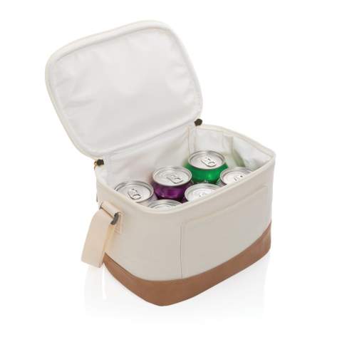 Neem je favoriete eten of drinken mee in deze chique koeltas! In dezee koeltas passen gemakkelijk 6 blikjes, de koeltas heeft een open voorvak en een hengsel voor gemakkelijk dragen. Gemaakt van hoge kwaliteit 16oz. gerecycled canvas en mooie PU details. Met AWARE™ tracer die het echte gebruik van gerecycled katoen valideert. 2% van de opbrengst van elk verkocht Impact-product wordt gedoneerd aan Water.org. Samenstelling 60% gerecycled katoen en 40% gerecycled polyester. Voering in PEVA.<br /><br />PVC free: true