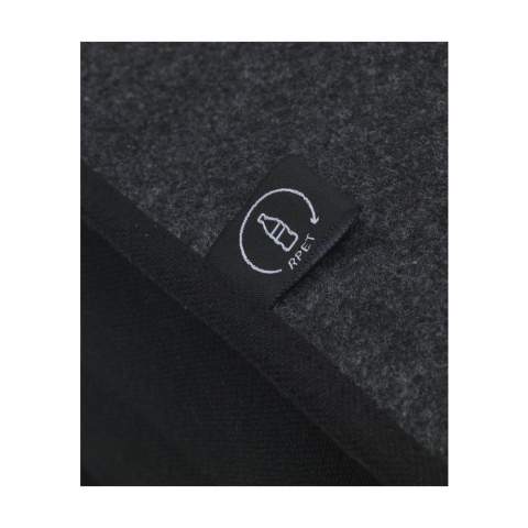 WoW! Robuster Shopper aus RPET-Filz und recycelter Baumwolle (320 g/m²). Diese Tasche bietet viel Platz und hat lange Griffe. GRS-zertifiziert. Gesamtes recyceltes Material: 95%. Fassungsvermögen ca. 14 Liter.
