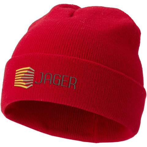De Irwin beanie - jouw must bij koud weer gemaakt van 1x1 ribgebreid acryl, met een dubbelgevouwen rand voor meer warmte en een goede pasvorm. Ontworpen voor zowel comfort als stijl, houdt hij je behaaglijk tijdens winterse avonturen. Met een klassieke look en verschillende kleuropties is de Irwin beanie een veelzijdige aanvulling op elke garderobe om warm en modieus te blijven.