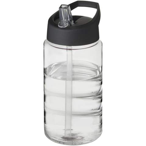 Bouteille de sport à simple paroi avec design intégré antidérapant pour les doigts. Bouteille fabriquée en PET recyclable. Dispose d’un couvercle anti-déversement avec bec à bascule. La bouteille et le couvercle sont tous deux fabriqués au Royaume-Uni. Capacité de 500 ml. Couleurs à mélanger et assortir pour créer la bouteille parfaite. Emballée dans un sac en plastique PE recyclé. Sans BPA.