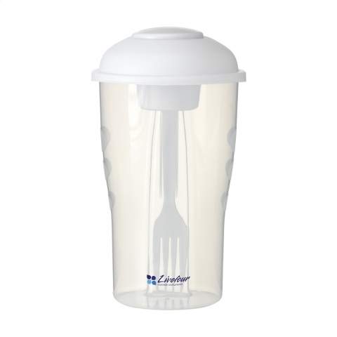 Salad shaker made of sturdy plastic. With removable lid, tray for dressing and fork. Also suitable for vegetable salads and pasta salads. Capacity 900 ml.