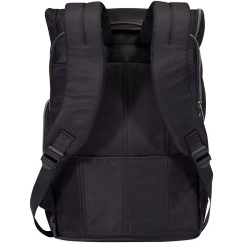 De Rhine rolltop rugzak stelt je in staat om naadloos te schakelen tussen werk en vrije tijd met zijn strakke stijl en veelzijdigheid. Gemaakt van hoogwaardig GRS gecertificeerd gerecycled nylon, zachte RPET-voering en premium PU-leren elementen. De rugzak heeft een speciaal 15 inch laptopvak met 2 extra vakken voor elektronische accessoires, een hoofdvak met een praktische L-ritsopening en 2 vakken, een organisatievak met rits aan de voorkant en een zijvak. Geniet van maximaal draagcomfort met de gewatteerde en verstelbare schouderbanden en het met PU omwikkelde handvat aan de bovenkant. Inhoud: 18 liter. Geschikt voor een gewicht tot 10 kg. PVC-vrij.
