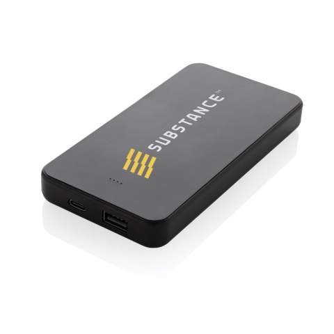 Batterie de secours 10.000mAh avec port d'entrée/sortie USB C et port USB A supplémentaire. Le boîtier est fabriqué en plastique ABS recyclé certifié RCS. RCS (Recycled Claim Standard) est une norme qui permet de vérifier le contenu recyclé d'un produit tout au long de la chaîne d'approvisionnement. Contenu recyclé total : 21 % sur la base du poids total de l'article. Le powerbank contient une batterie lithium-polymère longue durée de classe A de 10.000 mAh. Les indicateurs de puissance indiquent le niveau d'énergie restant afin que vous sachiez toujours quand recharger. Entrée Type-C 5V/2,4A ; USB A : sortie 5V/2,4A, sortie Type C:5V/2A Article et accessoires sans PVC. Câble de recharge en TPE recyclé certifié RCS inclus. Emballé dans un emballage FSC® mix.<br /><br />PowerbankCapacity: 10000<br />PVC free: true