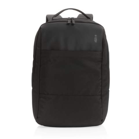 Schützen, organisieren und transportieren Sie Ihren Laptop und andere wichtige Dinge in diesem stylischen Swiss Peak Laptop-Rucksack. Der Rucksack verfügt über ein gepolstertes 15,6" Laptopfach, mehrere Taschen und einen Gepäckgurt. Mit AWARE™ Tracer, der die tatsächliche Verwendung von recycelten Materialien validiert. 2 % des Erlöses jedes verkauften Impact-Produkts werden an Water.org gespendet. PVC-frei.<br /><br />FitsLaptopTabletSizeInches: 15.6<br />PVC free: true