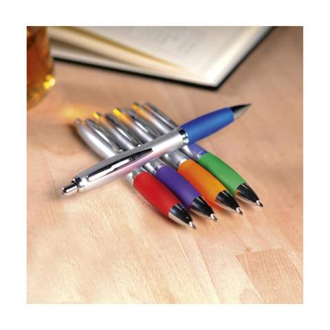 Stylo à encre bleue ou noire avec embout coloré antidérapant et clip en métal.
