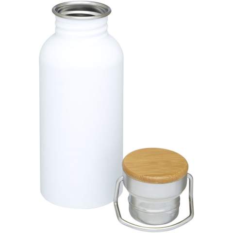 Bouteille en acier inoxydable à simple paroi avec couvercle vissé. Le couvercle dispose d’un dessus en bambou, ainsi que d’une poignée pour un transport facile. Capacité de 550 ml. Présentée dans une boîte cadeau Avenue.