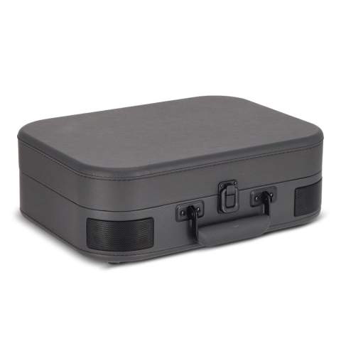 Experience the nostalgic charm of vinyl with this Muse Suitcase turntable. The ideal combination of vintage and modern convenience. Enjoy the warm sound of vinyl records.
The built-in speakers deliver clear and balanced sound with an output power of 2x5W, ideal for quick listening sessions. With the Bluetooth Out function you can easily stream to wireless speakers or headphones, while the USB encryption makes it easy to convert your favorite albums to digital MP3 format. Turn any listening experience into a vintage party.
