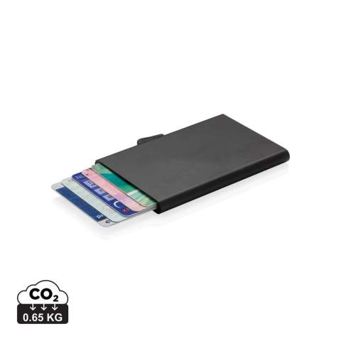 Ce porte-cartes en aluminium protège vos données personnelles contre les pickpockets électroniques. Fini les cartes brisées ou voilées. Il peut accueillir jusqu’à 7 cartes ou 5 cartes à relief. Glissière pratique sur le côté pour faire sortir progressivement les cartes.