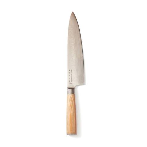 Dieses Kochmesser ist ideal zum Schneiden von Fleisch und größerem Gemüse oder zum Hacken von Kräutern. Der robuste Griff aus Pakkaholz ist ergonomisch geformt, so dass das Messer leicht und bequem zu handhaben ist. Das bedeutet, dass Sie lange mit dem Messer arbeiten können, ohne dass Ihre Hand ermüdet. Die Klinge hat einen sehr harten Kern aus VG10-Stahl, der in 67 Lagen gegossen ist. Das Ergebnis ist eine langlebige Klinge mit einer unglaublichen Schärfe und einer hervorragenden Schnittleistung.