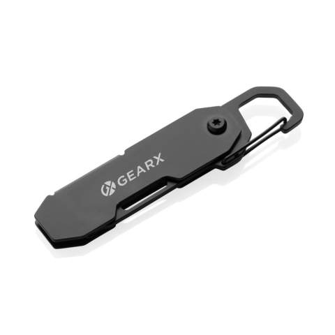 Das Gear X Foldable EDC Tool vereint außergewöhnliche Handwerkskunst und Vielseitigkeit in einem kompakten Design und ist damit der ultimative Begleiter für den Alltag. Dieses hochwertige Werkzeug aus strapazierfähigem 420 Edelstahl bietet 11 unverzichtbare Funktionen, darunter M5-, M4-, M3,5-, M2,5-, M2- und M1,6-Schraubenschlüssel, einen Schlitzschraubendreher, einen Kreuzschlitzschraubendreher, einen Cutter, einen Kapselheber und einen Karabiner. Es ist zusammengeklappt nur 9,1 cm lang und aufgeklappt 12,8 cm lang, und verfügt über einen integrierten Karabinerhaken zum einfachen Befestigen. Verpackt in einer FSC-zertifizierten Umschlagverpackung.<br /><br />PVC free: true