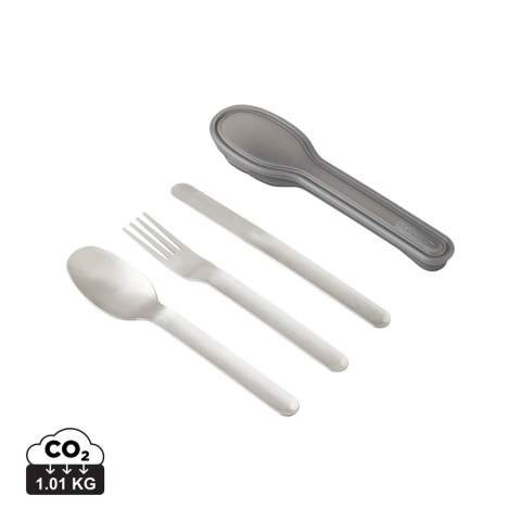 Een compacte roestvrijstalen mes-, vork- en lepelset die prettig in gebruik is en in de koffer past, zodat u hem gemakkelijk mee kunt nemen. Geen dunne plastic vorken meer die niet geschikt zijn voor het doel of slecht gewassen kantinebestek.