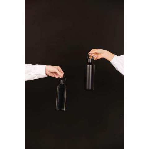 This double wall vacuum bottle, crafted from RCS certified recycled stainless steel, offers both performance and style. Designed with a minimalistic PU handle and black details that capture the essence of Baltimore series. The double walled insulation maintains drink temperatures cold for up to 12 hours, and hot for up to 6 hours, whether you need to stay cool with a chilled drink or enjoy a warm beverage on the go. Not dishwasher or microwave safe, only handwash. Certified by RCS (Recycled Claim Standard), RCS certification guarantees that the entire supply chain of recycled materials is certified. The total recycled content is based on the overall product weight. This product contains 80% RCS certified recycled stainless steel.<br /><br />HoursHot: 6<br />HoursCold: 12