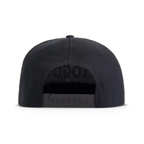 The promo cap is perfect during events as an affordable giveaway. As the cap consists of five panels, it lends itself perfectly to large print prints. The cap features a plastic snapstrap. 