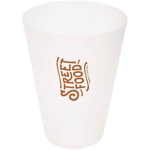The Glastonbury reusable cup is crafted from durable, BPA-free PP plastic. The cup is translucent with a sleek matt finish, and is perfect for festivals, parties, or everyday use. Volume capacity: 300 ml.