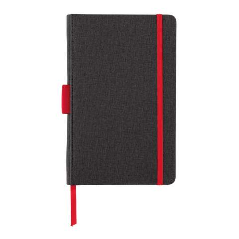 Luxe donkergrijs A5-notebook met gekleurde rand, elastiek, bladwijzer en unieke penhouder. Met 80 vellen/160 crèmekleurige pagina's van 78 g/m2.