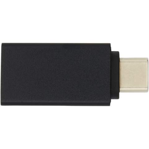 Adaptateur USB-C vers USB-A 3.0 en aluminium. Compatible avec USB 3.1 gén. 1 jusqu'à 5 Go/s de transmission de données et compatible avec les versions inférieures. 10 fois plus rapide que l'USB 2.0 dans le traitement des données. Charge en aval de 900 mA maximum par port et charge en aval de 3 A maximum sur tous les ports USB-A. Livrée dans une boîte en papier Kraft de qualité supérieure avec un autocollant coloré.