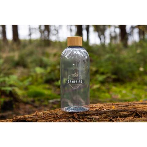 WoW! This drinking bottle is made from 100% RPET. Leak-proof and BPA-free. Capacity 500 ml.  Choosing RPET means saving of 75% on fossil fuels during production, and another 5% during incineration. Plastic, including polyester, is made from petroleum. Recycled plastic products reduce CO2 emissions by 70%. Recycled polyester uses 90% less water than regular polyester, and recycled bottles don’t end up in the ocean. Recycling creates a lot of jobs globally. RPET delivers the same high quality and comfort that you’re used to. Optional: Each item supplied in a kraft cardboard box and/or with a kraft tag.