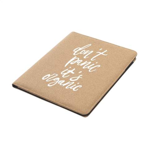 WoW! Conference/document in A4 format. With FSC Mix certified cork cover and a pocket. Inside lined with non-woven material. Includes a pad with 30 sheets of lined paper and a blue ink ballpoint pen made from  cork and wheat straw.