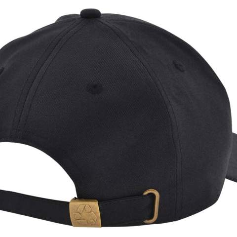 Si vous êtes à la recherche d'un cadeau d'affaires durable, la casquette populaire est le bon choix. La casquette est fabriquée en plastique recyclé (rPET) et peut être pourvue d'un transfert ou d'une broderie. Elle est munie d'une boucle en laiton arborant le logo recycle.