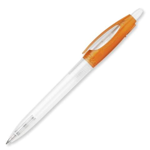 Transparante balpen Bio-S! met transparante barrel en gekleurde clip. Inclusief een X20 vulling met blauw schrijvende inkt. Gemaakt van PLA kunststof, wat een biologisch afbreekbaar materiaal is. Dit betekend dat het een goede en duurzame keuze is als promotioneel artikel. De pen heeft een drukmechaniek en is geproduceerd in Europa. Kleur combinaties voor deze pen zijn mogelijk vanaf 5.000 stuks.