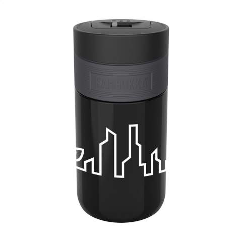 Der ideale Thermobecher der Marke Kambukka® für unterwegs • hervorragende Qualität • attraktives Design • praktisch und klein • vakuumisolierter 18/8-Edelstahl • hält Getränke bis zu 5 Stunden warm und bis zu 11 Stunden kalt • 3-in-1-Deckel mit 2 Trinkpositionen: kurz drücken und schnell einen Schluck trinken oder ganz öffnen, um so bequem und ohne Verschütten zu trinken • dank Snapclean® leicht zu reinigen: entfernen Sie den inneren Mechanismus in einer Bewegung. • Universalverschluss: passt auch auf andere Kambukka® Trinkflaschen • der Verschluss ist spülmaschinengeeignet - den Becher mit der Hand spülen • rutschfester Boden • 100% auslaufsicher • Fassungsvermögen 300 ml.       LAGERBESTANDSINFORMATION: Bis zu 1.000 Stück innerhalb von 10 Arbeitstagen verfügbar. Ausnahmen vorbehalten.