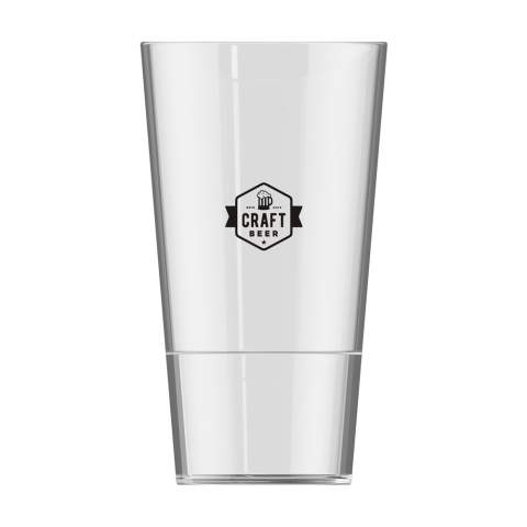 Bierglas aus Kunststoff, der Marke HappyGlass. Stapelbar und somit platzsparend. Hergestellt aus transparentem und BPA-freiem Copolyester Tritan Kunststoff. Leicht und sehr robust. Perfekt geeignet für (Sport)Veranstaltungen, Festivals, Konzerte, bei denen Getränke meist nur in Plastikbechern angeboten werden. Dieses hochwertige Glas kann mehrmals genutzt werden. Dieses Produkt ist spülmaschinenfest. Um den Aufdruck zu erhalten, wird Waschen von Hand empfohlen. Fassungsvermögen: 330 ml.