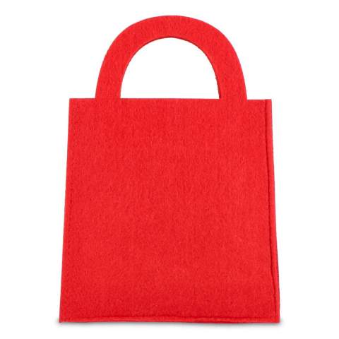 Présentez vos cadeaux de Noël dans ce sac en feutre, petit mais solide. Un emballage idéal pour les surprises festives.