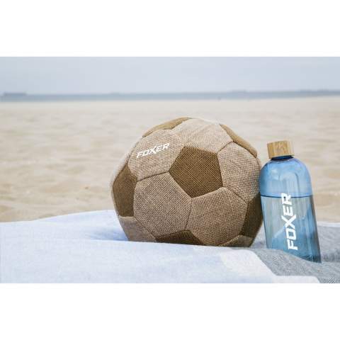 Football (Ø 21,6 cm) from the first world’s first line of sustainable beach and outdoor sporting goods made from plants! A combination of jute, natural rubber and wood.  Waboba uses materials that are good for the environment and donates a portion of its profits to organizations committed to protecting and preserving the environment. Each item is supplied in an individual brown cardboard box.