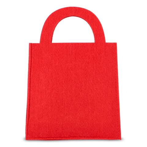 Présentez vos cadeaux de Noël dans ce sac en feutre, petit mais solide. Un emballage idéal pour les surprises festives.