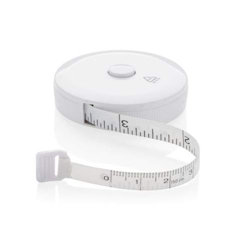 1.5m/60inch recycled plastic tape with return push button, for fitness and fashion. The case is made out of RCS certified recycled ABS plastic and fibreglass. Total recycled content: 64% based on total item weight. RCS certification ensures a completely certified supply chain of the recycled materials.  The tape is 8mm wide and retractable by button. Packed in FSC® mix packaging.<br /><br />TapeLengthMeters: 1.50