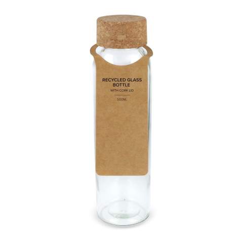 Diese Flasche kombiniert Funktionalität mit einem minimalistischen Design, gepaart mit einem natürlichen Korkdeckel. 
