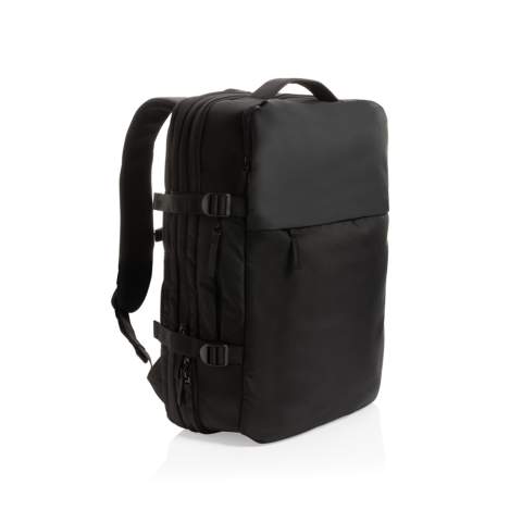 Dieer erweiterbare Swiss Peak AWARE™ RPET Wochenendrucksack bietet Platz für Ihren 15.6" Laptop, und ist für eine schnelle und einfache Flughafenkontrolle konzipiert ist. Sein erweiterbares Hauptfach erhöht die Kapazität für längere Reisen um mehr als 35%. Seitliche Kompressionsgurte sichern und stabilisieren den Inhalt für einfaches Tragen. Die intelligenten Organizer-Taschen halten Ladekabel und andere wichtige Dinge. Mit Gepäckgurt. Mit AWARE™ Tracer, der die echte Verwendung von recycelten Materialien validiert. Weiterhin werden 2% des Erlöses jedes verkauften Impact-Produkts mit AWARE™ Tracer an Water.org gespendet. PVC frei.<br /><br />FitsLaptopTabletSizeInches: 15.6<br />PVC free: true