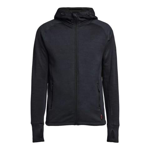 Een echt comfortabele hoodie die je kunt dragen als sweater of als licht jack. Hij is erg rekbaar en heeft gelede verlengde mouwen met duimgaten zodat je hem kan dragen als midlayer.De capuchon en de boord zijn verstelbaar en de ritssluiting heeft een omgeslagen kinbeschermer. Als je het als een mid-layer wilt dragen, zorgen de verlengde mouwen met duimlussen ervoor dat de mouwen niet opstropen onder je jack. Hij heeft ook twee voorzakken met ritssluiting voor, zodat je je spullen niet kwijtraakt. Draag hem als comfortabele hoodie of als licht jack in de stad of tijdens outdooractiviteiten.